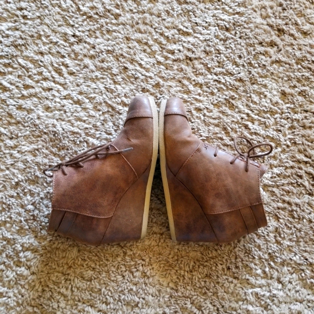 Francesca's wedge brown fall and casual heels